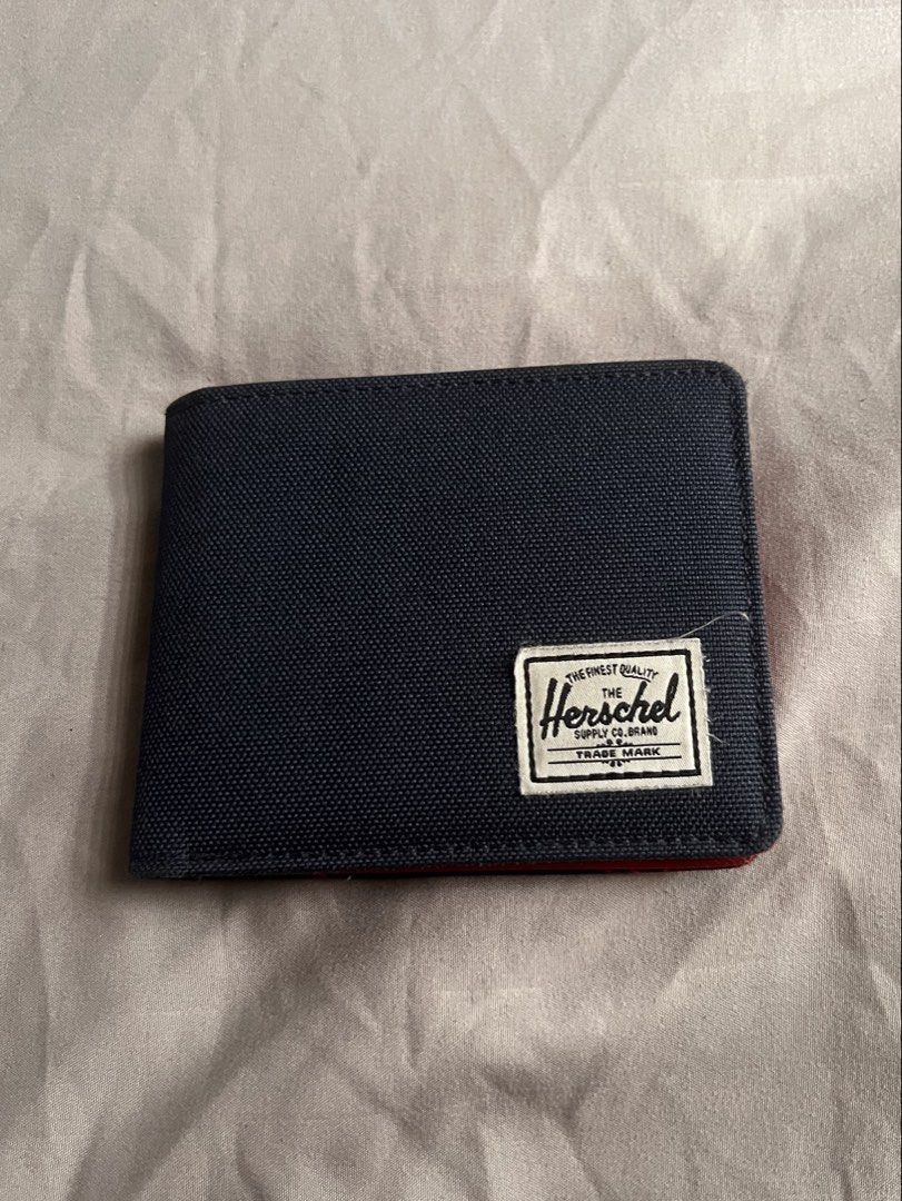 Herschel Hank Wallet Blue/Navy Red (Category: Wallets & Card Holders) located in Las Pinas. Submitted by basicapparel_mnl (Listing ID 1467449258, Image 1). Description: - Original - Bought in the US - Condition 9/10 - Price still negotiable .