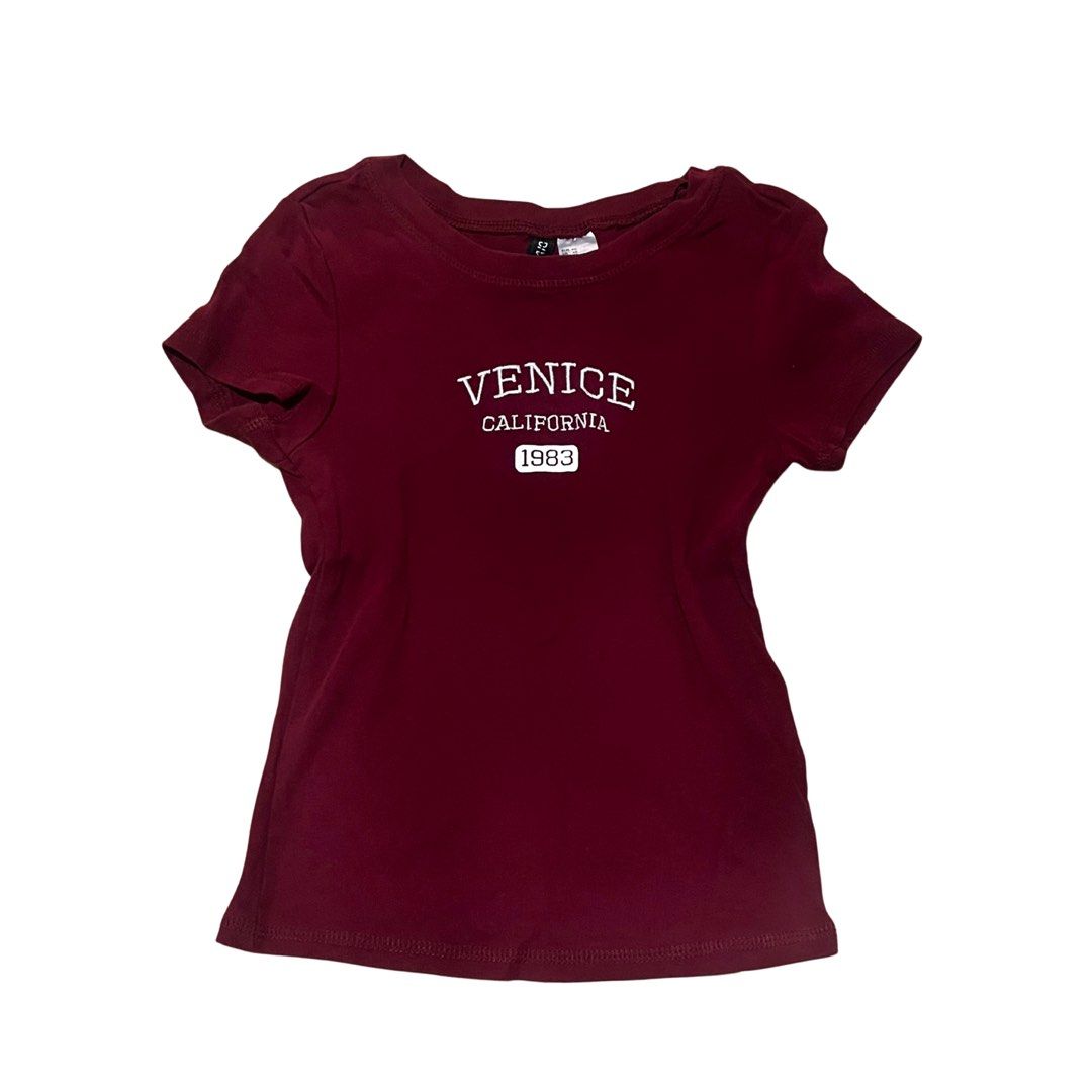 H&M Baby Tee (Category: Shirts) located in Quezon City. Submitted by am.222 (Listing ID 1467500470, Image 1). Description: h&m baby tee color: maroon size: xs.
