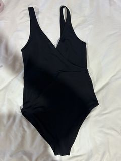 (Category: ) located in . Submitted by shopmikascloset (Listing ID 1467370709, Image 1). Description: .