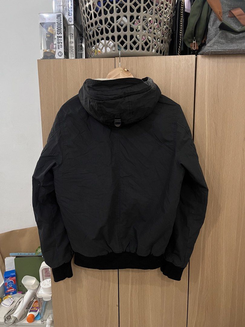 H&M Bomber Pilot Jacket (Category: Coats, Jackets and Outerwear) located in Mandaluyong City. Submitted by tatin_abad07 (Listing ID 1467548619, Image 2). Description: H&M Bomber Pilot Jacket Small, 21x26 Condition: 10/10 ₱580.00.