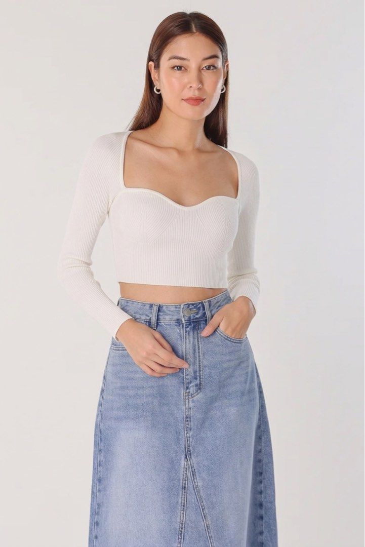 H&M Bustier Ribbed Knit White Top (Category: Longsleeves) located in Cabanatuan. Submitted by thriftby_zy (Listing ID 1467504268, Image 1). Description: Maganda tooo Size: Small | Stretchable fabric.