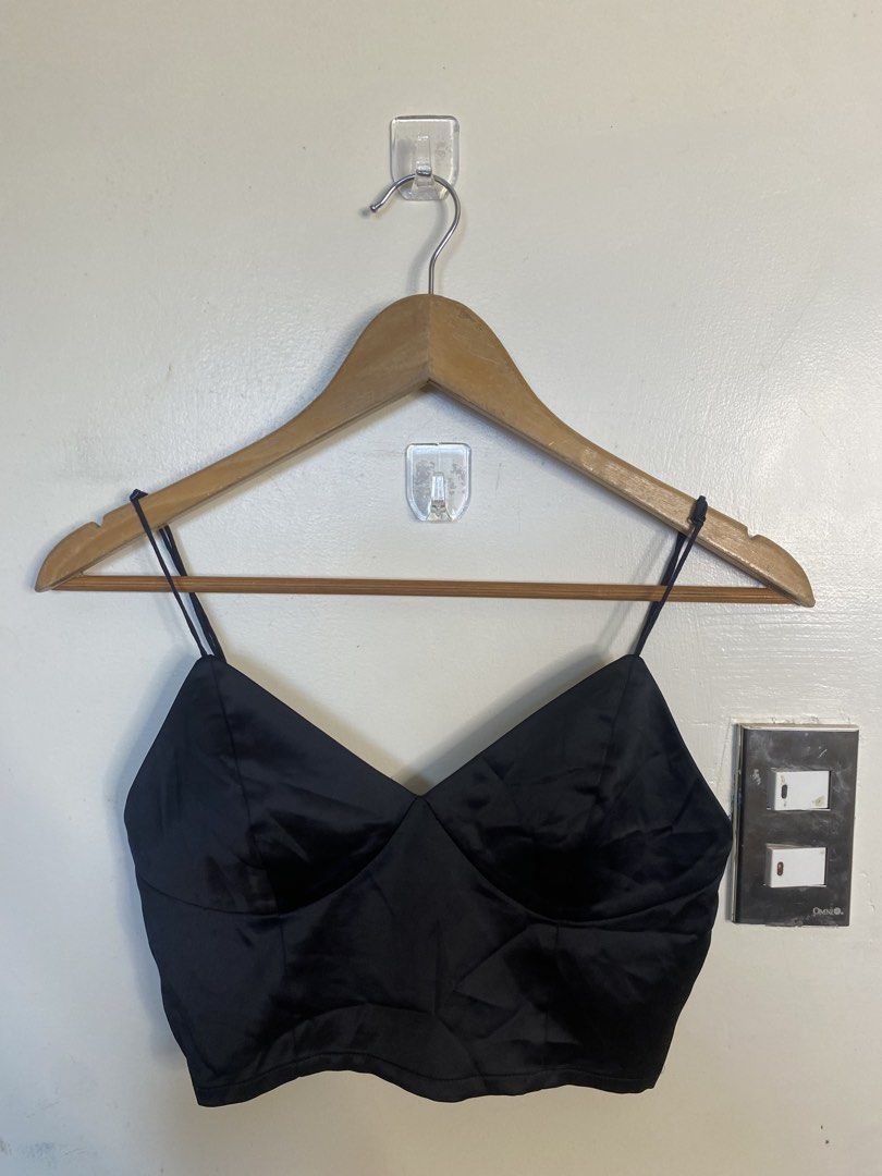 H&m croptop S Sale12 (Category: Sleeveless) located in Baguio. Submitted by buyforless_2600 (Listing ID 1467389319, Image 1). Description: .