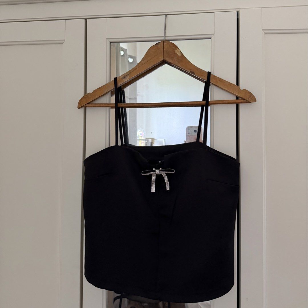 H&M Black Cami Top with Bow Detail (Category: Sleeveless) located in General Trias. Submitted by matchadeclutters (Listing ID 1467417369, Image 2). Description: .