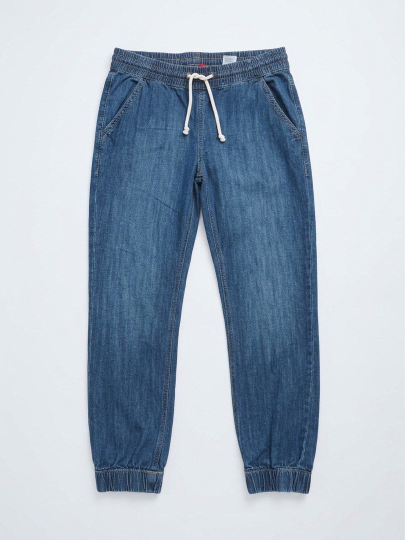 H&M divided Jeans (Category: Jeans) located in Makati City. Submitted by bright.atiz0104 (Listing ID 1467408545, Image 1). Description: .