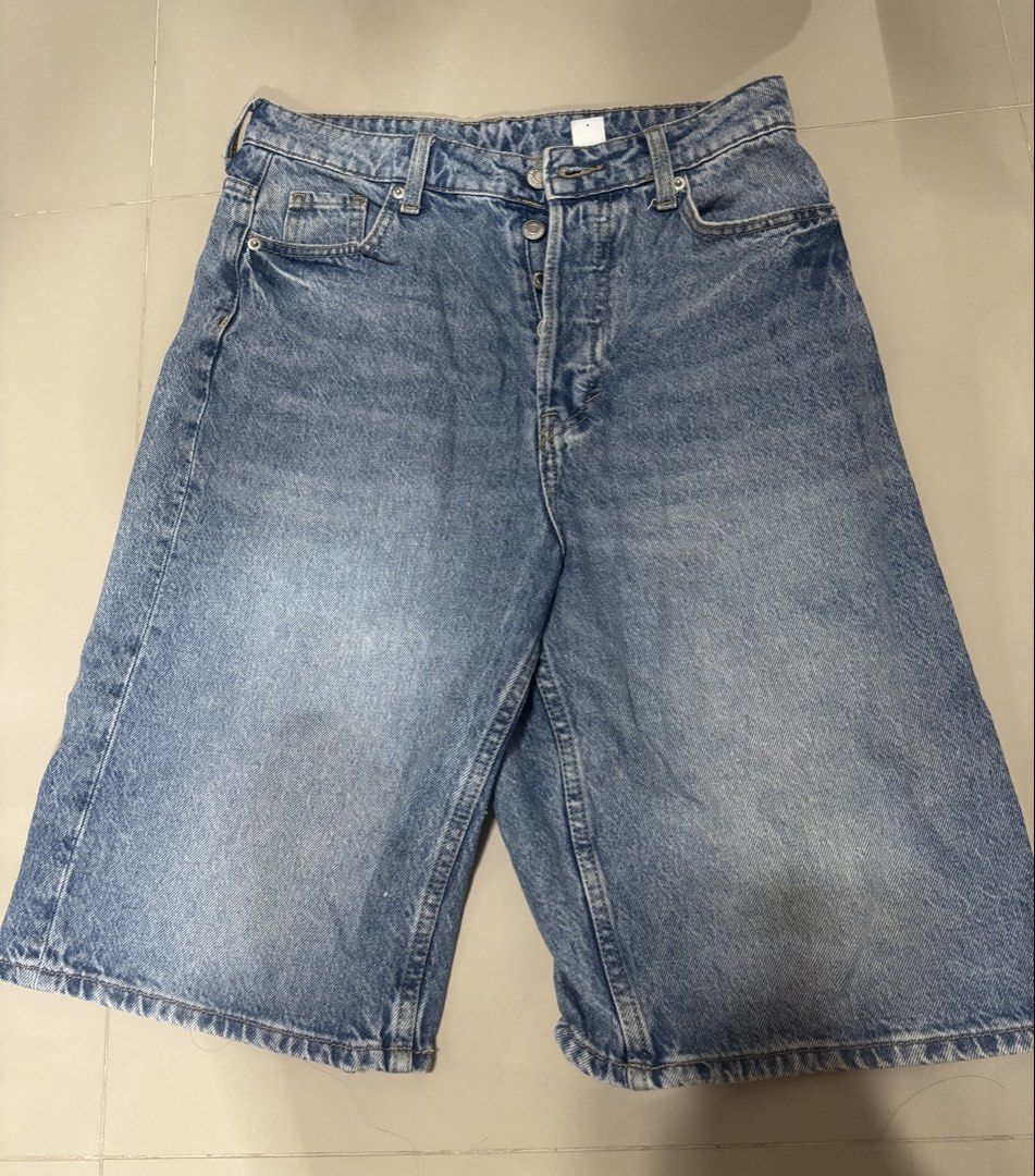 H&M Jorts (Category: Shorts) located in Quezon City. Submitted by stellawinxclub (Listing ID 1467423079, Image 1). Description: Baggy and loose high waisted shorts - used once only! - 1500 orig price.