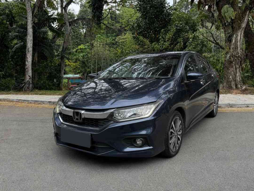 (Category: ) located in . Submitted by carousell_certified_partners (Listing ID 1467532535, Image 1). Description: .
