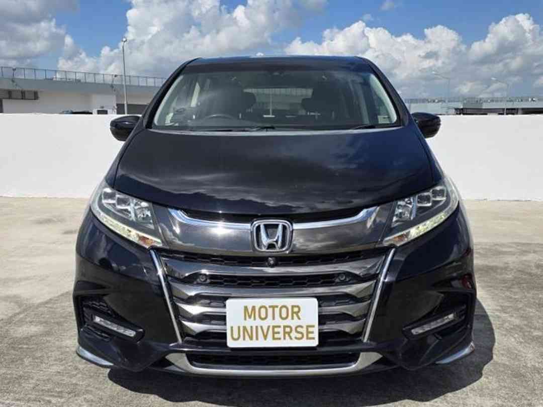 Honda Odyssey 2.4 EXV-S NAVI [MY15] (A) (Category: Used Cars) located in Singapore. Submitted by motoruniverse (Listing ID 1455690114, Image 1). Description: Showroom: CARRO CENTER 60 JALAN LAM HUAT #04-37/38 CARRO CENTER Singapore 737869 Strong and reliable Honda Odyssey suitable for fetching more passengers! Well maintained by previous owner! 100% Loan Approval! 100% in house loan and bank loan available, call now and arrange viewing with us to