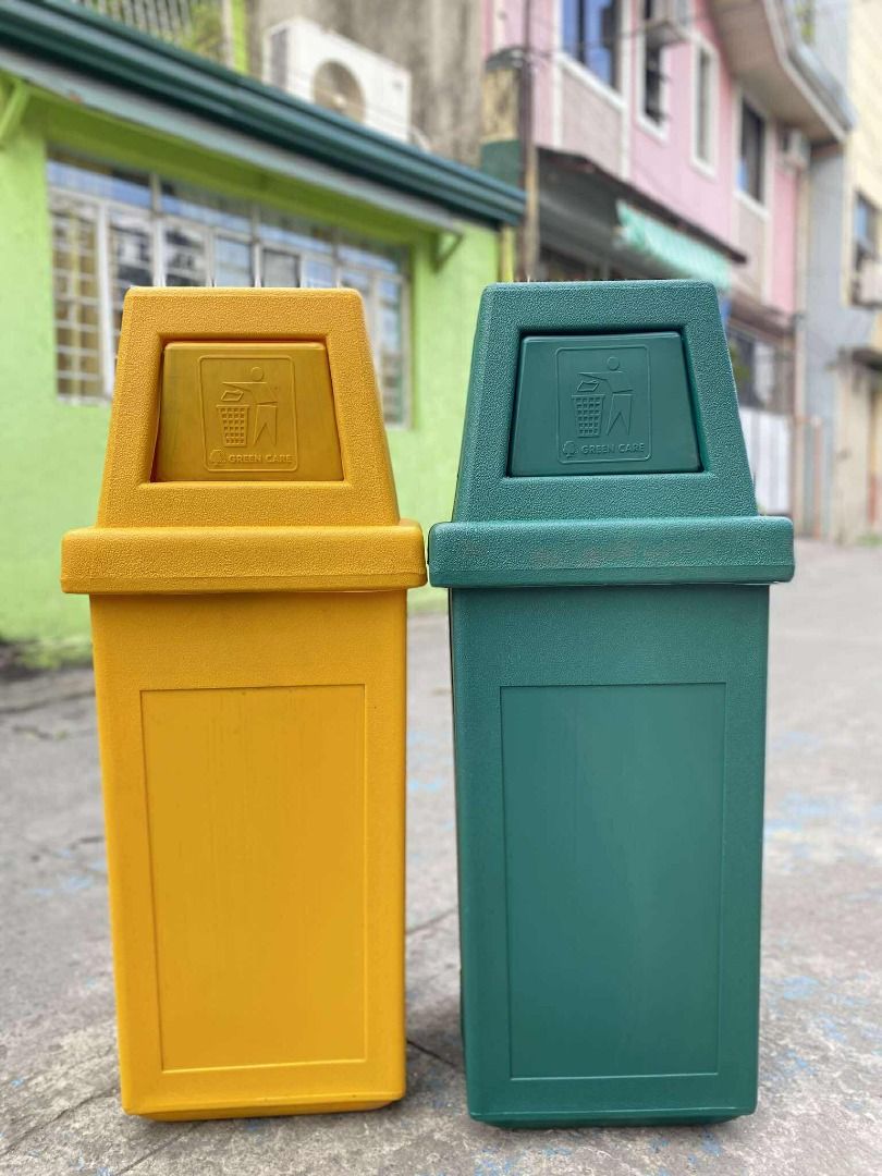 HOODED BIN TRASH BIN (Category: Industrial Equipment) located in Caloocan City. Submitted by epicdragon.cf8b55 (Listing ID 1467372315, Image 2). Description: Hooded Bin Trash Bin.