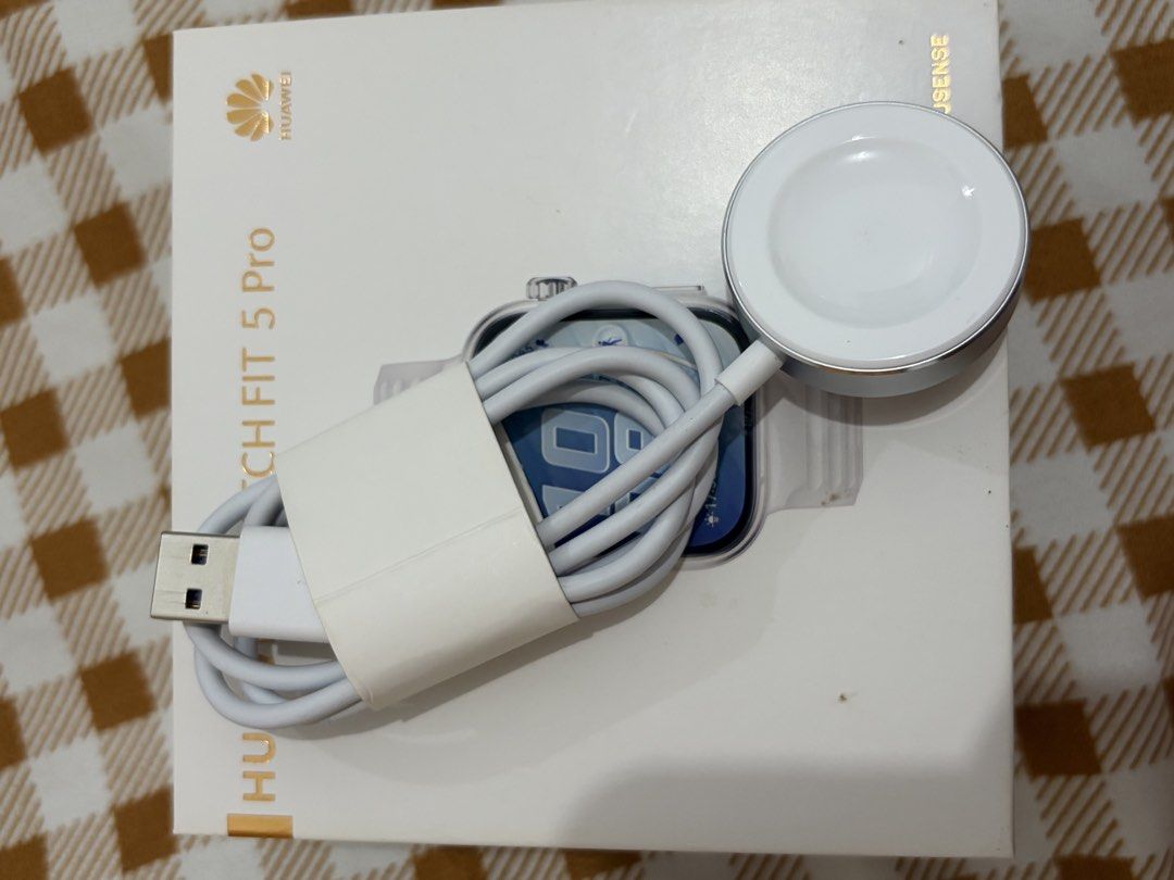 Huawei Fit 5 Pro (Category: Looking For) located in Manila. Submitted by yeolsisipbun (Listing ID 1467483102, Image 2). Description: ❗️FOR SALE❗️ Huawei Fit 5 Pro (White) Amount : Php8,900 Original Price: 12,990 Only used 3 Months. You can check the specs in Google (Waterproof ‘to) No issue Inclusions: Charger, Box, and Strap(White) Meet-up: Robinsons Cainta/Robinsons Galleria Rfs: Will upgrade.