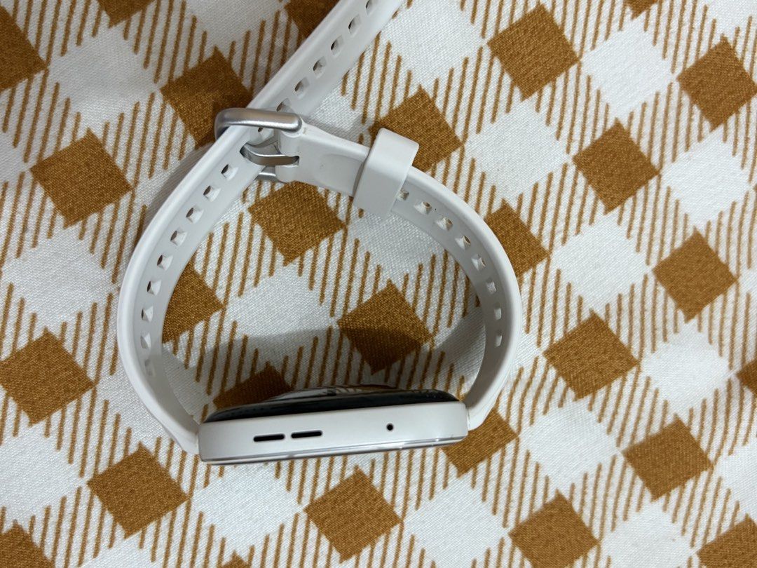 Huawei Fit 5 Pro (Category: Looking For) located in Manila. Submitted by yeolsisipbun (Listing ID 1467483102, Image 3). Description: ❗️FOR SALE❗️ Huawei Fit 5 Pro (White) Amount : Php8,900 Original Price: 12,990 Only used 3 Months. You can check the specs in Google (Waterproof ‘to) No issue Inclusions: Charger, Box, and Strap(White) Meet-up: Robinsons Cainta/Robinsons Galleria Rfs: Will upgrade.
