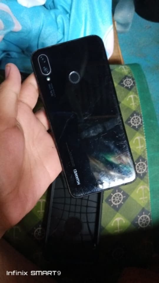 Huawei Nova 3i (Category: Huawei) located in Caloocan City. Submitted by evanz_ariz (Listing ID 1467503051, Image 3). Description: Huawei Nova 3i for sale 2800 .