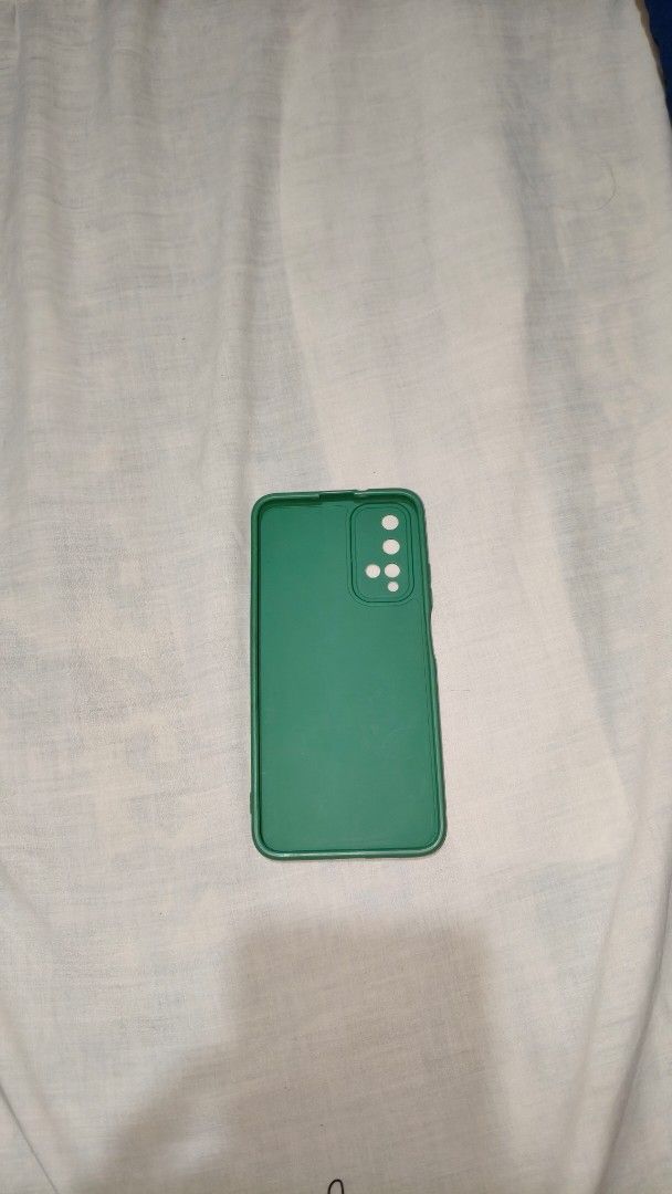 Huawei Nova 5t phone case & phone charm (Category: Cases & Sleeves) located in Quezon City. Submitted by morningstar_52 (Listing ID 1467407685, Image 2). Description: has no major flaws phone charms= 90 pesos each take all phone case & phone charms for 199 pesos only.