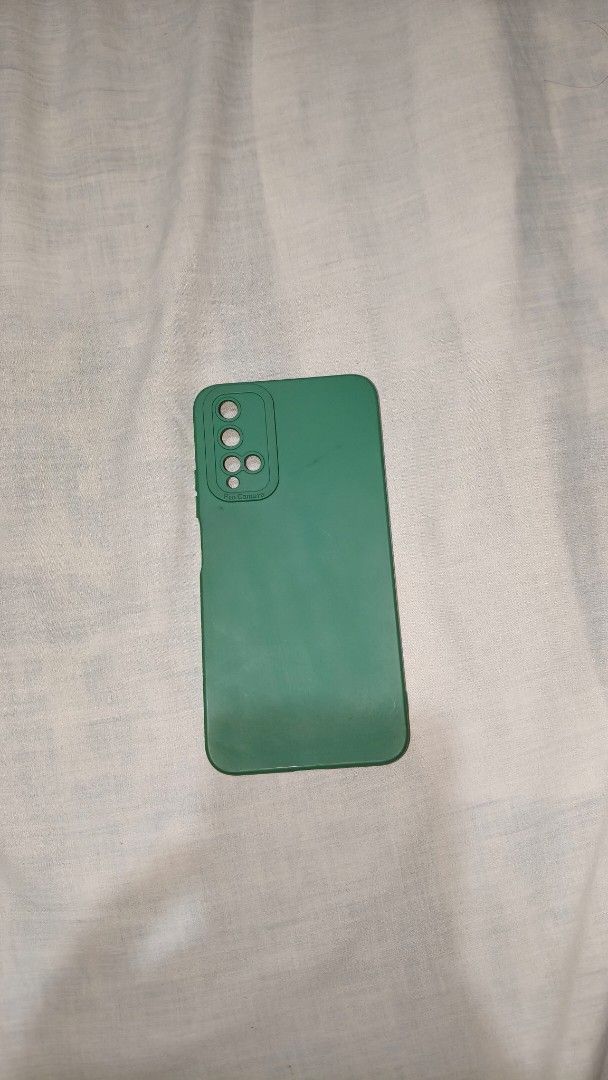 Huawei Nova 5t phone case & phone charm (Category: Cases & Sleeves) located in Quezon City. Submitted by morningstar_52 (Listing ID 1467407685, Image 3). Description: has no major flaws phone charms= 90 pesos each take all phone case & phone charms for 199 pesos only.
