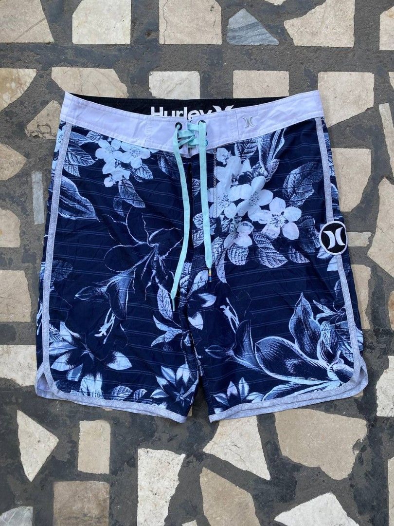 HURLEY PHANTOM LARK 19 BOARD SHORT (Category: Swim Trunks & Board Shorts) located in Bacolod City. Submitted by delatinaea25915 (Listing ID 1467471701, Image 1). Description: HURLEY PHANTOM LARK 19 BOARD SHORT 4WAYS STRECTH EXCELLENT CONDITION 9.5/10 COLORRATE SIZE:30-32 LENGTH:18 NON-ISSUE 850+ SF DM 📥 PAYMENT FIRST GCASH PAYMENT JNT EXPRESS PASS COD/COP LOCATION BACOLOD CITY NEGROS OCCIDENTAL VISAYAS.