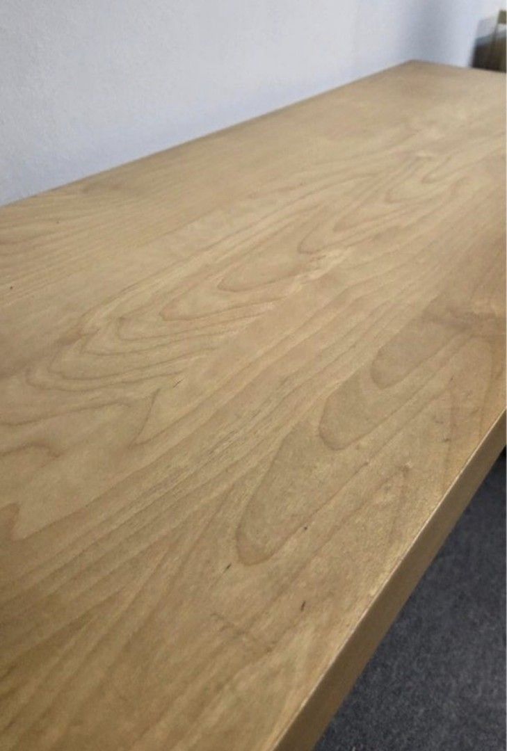 IKEA Console table (Category: Tables & Sets) located in Kuala Lumpur. Submitted by nurulaalia (Listing ID 1467413248, Image 2). Description: pickup location di setapak 🙏 Size: 110cm x 45cm x 71cm.
