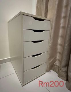 (Category: ) located in . Submitted by ch.l0e0_0 (Listing ID 1467382336, Image 1). Description: .