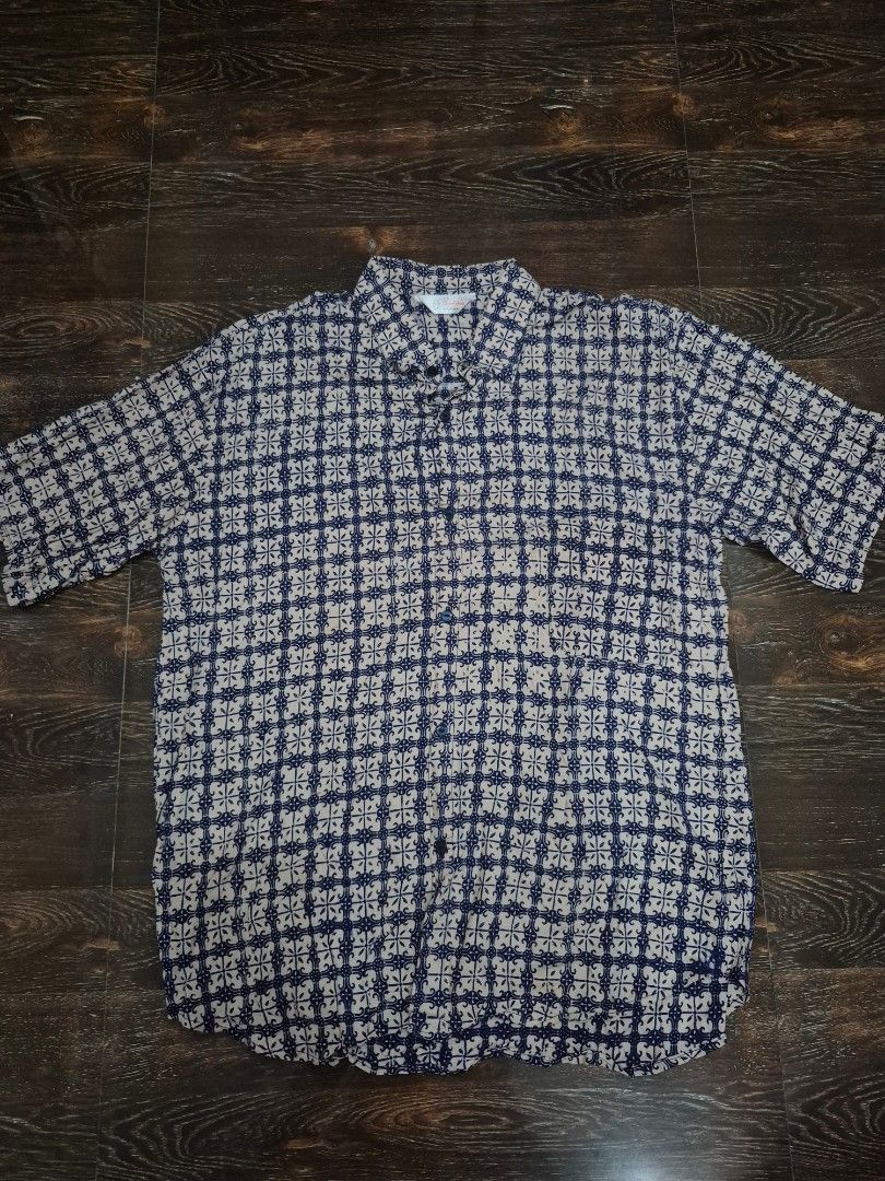 Indonesian Printed Cotton Polo (Category: Tshirts & Polo Shirts ) located in Santa Cruz. Submitted by deenem (Listing ID 1467366129, Image 2). Description: Like New😍👌 No flaws👌 Can fit L-XL Asian (Measurements laid flat in inches) Bust:23 Armhole:10.5 Lenght: 30.