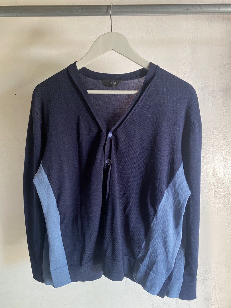 Initial - Two Tone Cardigan (Category: Tshirts & Polo Shirts ) located in Puerto Princesa. Submitted by something___. (Listing ID 1467417860, Image 1). Description: Initial - Two Tone Cardigan Tagged Size: Medium Length: 25.5 Width: 22.5 Condition: Excellent Color rate: 9 Flaws: Lightly used .