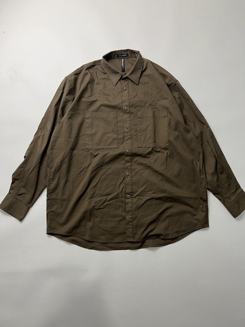 Initial Gentlemen Shirt (Category: Formal Shirts) located in Makati City. Submitted by ufcknwthbst (Listing ID 1467469068, Image 1). Description: 26 inch width 31 inch length 9.5/10 condition No issue.
