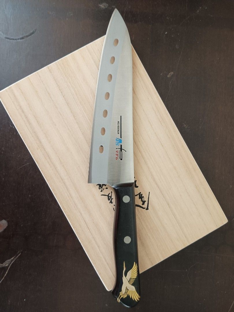 Inoguchi Seki hamono knife (Category: Other Kitchen Appliances) located in Manila. Submitted by archived.333 (Listing ID 1467392559, Image 3). Description: inoguchi seki santoku -molybendum steel -Made in Seki Japan -custom handle flying crane (Tsuru) lacquer design. -unused and brand new -bought for so much more -impulse buy, not needed. -really beautiful knife great alternative to victorinox , gyuto , japanese knife , global , misono meetups nu