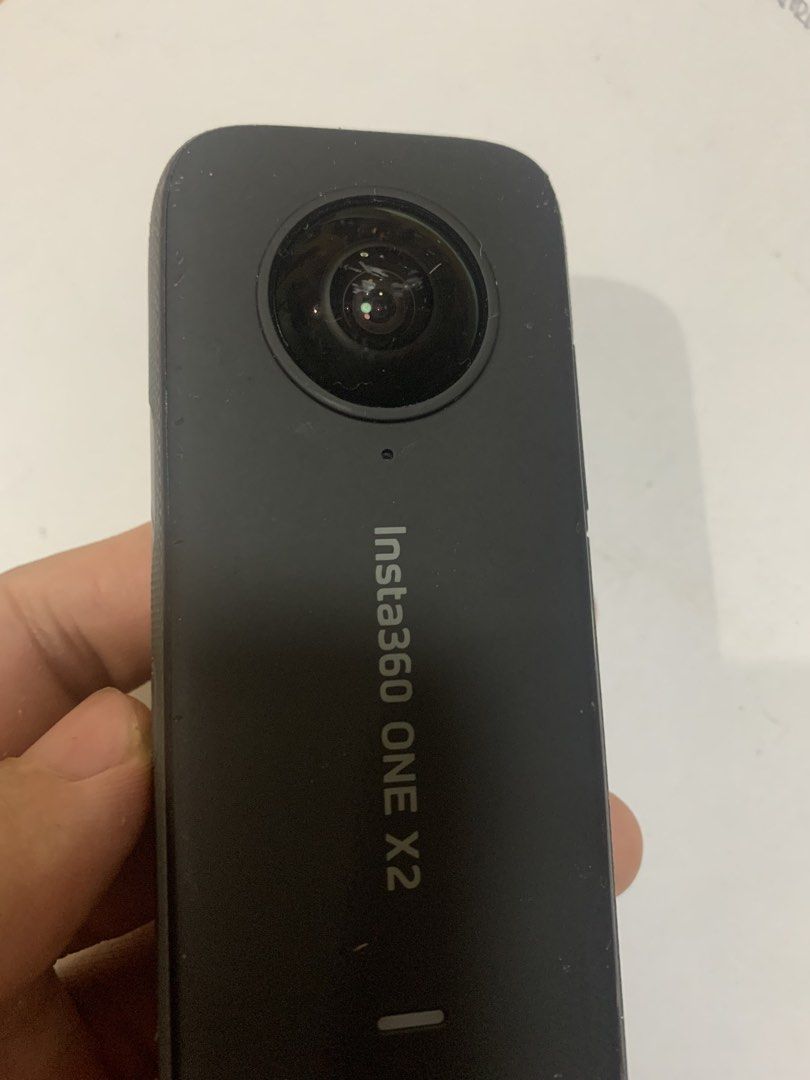 insta 360 x2 (Category: Cameras) located in Manila. Submitted by eugenediaz (Listing ID 1467404404, Image 3). Description: original insta 360 x2 halos bago pa nagasgasan lng tlga with sd card 128gb orig and tripod.