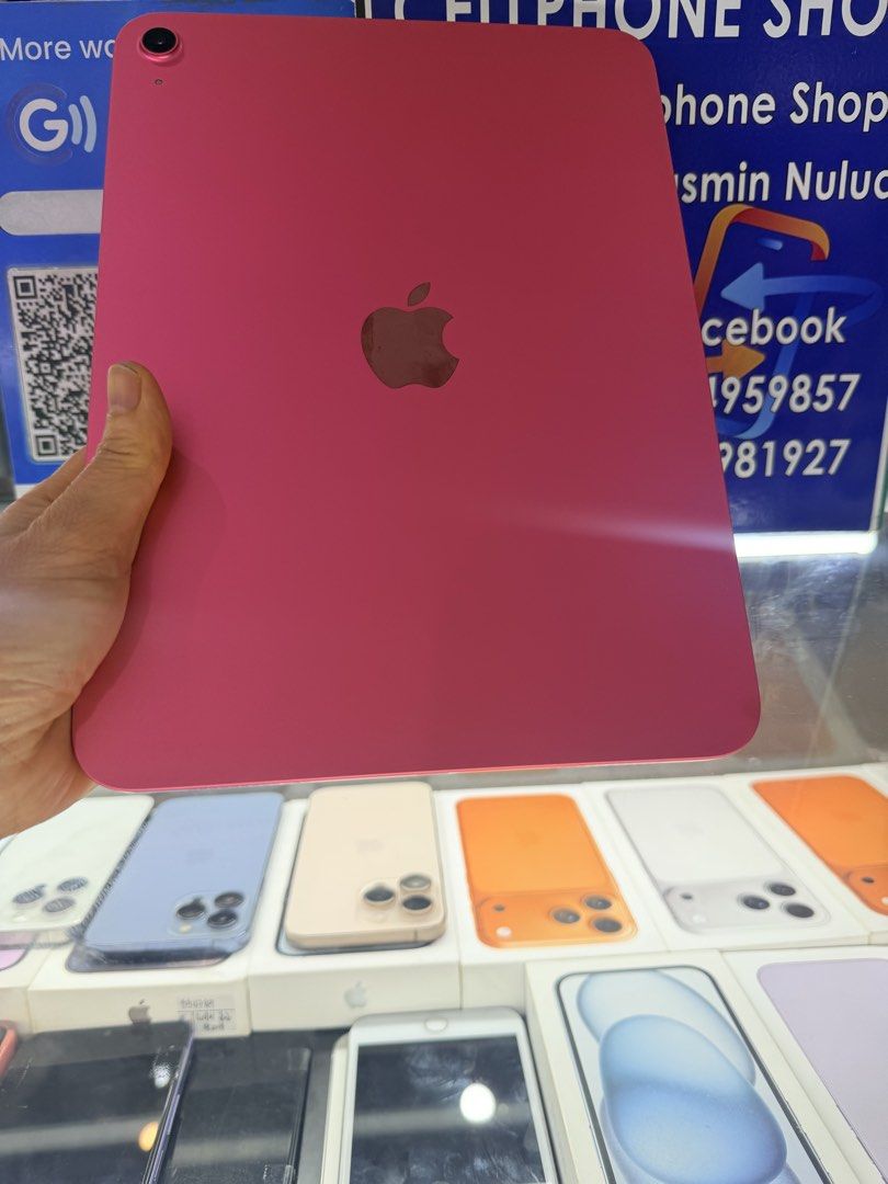 ipad 11th gen 128gb good as new (Category: iPad) located in Manila. Submitted by nuludjasmi59028 (Listing ID 1467423751, Image 1). Description: ipad 11th gen 128gb Good as new 100% battery health No issue no dents.