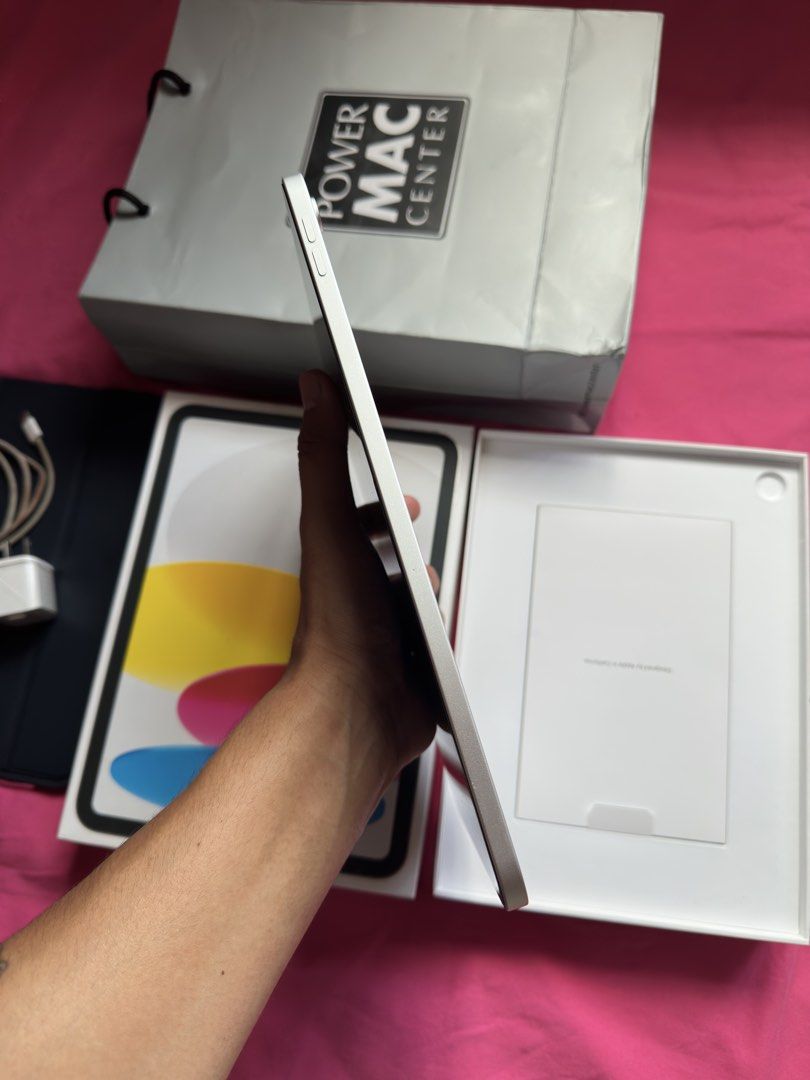 Ipad A16 11th Gen (128 GB) Silver (Category: iPad) located in Cavite. Submitted by densansae (Listing ID 1467404364, Image 3). Description: FS: Ipad A16 11th Gen (128 GB ) Silver ₱22,990 No Issue / All working Power Mac Purchased Under Warranty Until December, 2026 🔋 94% Batthealth • 194 Cycle Count Only ✅Finger Print Working * Inclusions: Original box and Connector / Magentic Case and Adopter MOP 💰Gcash, Bank, Cash Meet up or Pick up Pm me .