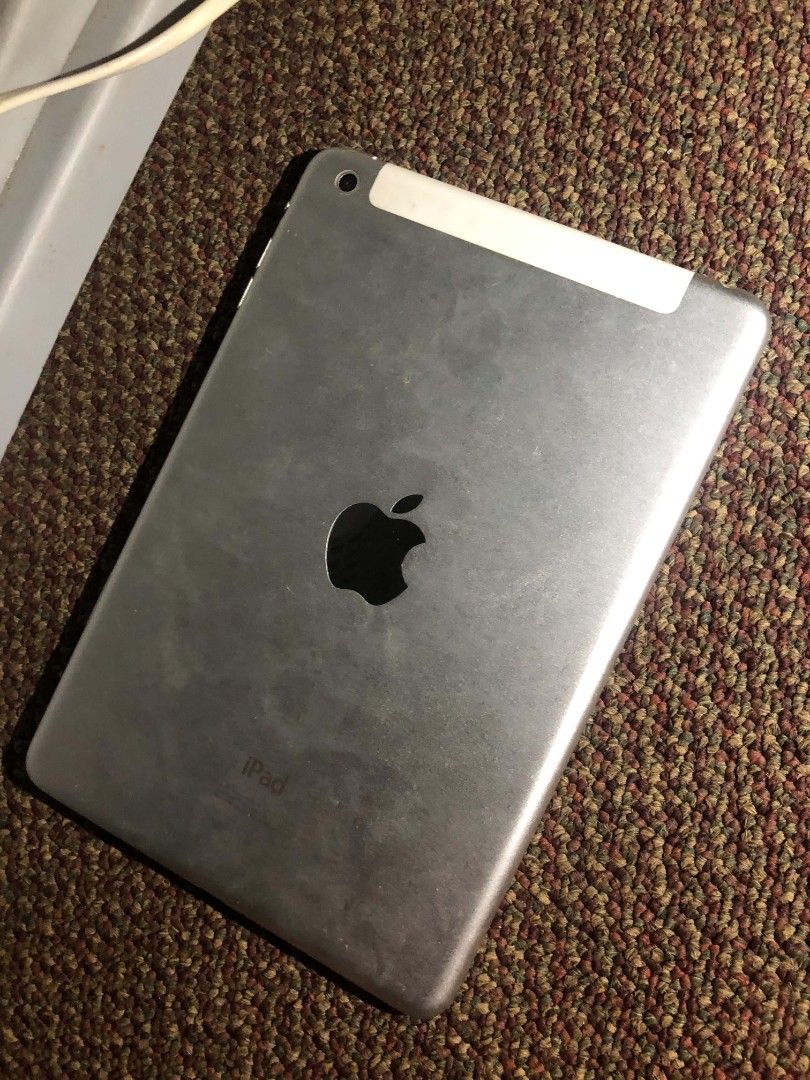 Ipad mini (Category: iPad) located in Manila. Submitted by ron_technthrift.2 (Listing ID 1467372658, Image 1). Description: ipad mini yan lang issue nya activation failed bukod dun wala na kayo na bahala jan alam pa passcode 800 nalang tondo manila loc.