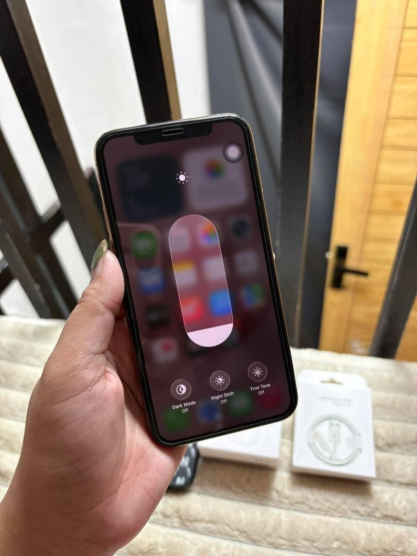 Iphone 11 pro for sale (gold) (Category: iPhone 11 Series) located in Mamburao. Submitted by happyphoenix.cb539e (Listing ID 1467505590, Image 3). Description: For sale Iphone 11 pro (gold) Lady owned No issue Pm for more details.