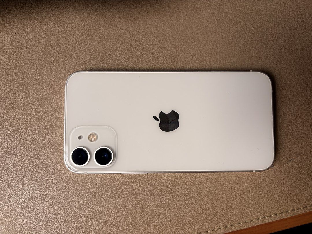Iphone 12 Mini 128Gb (White) (Category: iPhone 12 Series) located in Marikina City. Submitted by juliemarbandong (Listing ID 1467421192, Image 2). Description: Selling my iphone 12mini 128gb Replaced Battery last July 2026 Replaced Screen with hard oled last July 2026 Face Id and True tone working No issue aside from replaced screen and Battery Test all you want upon meet-up Auto decline for lower offers RFS: Additional funds Meet-up around Marik