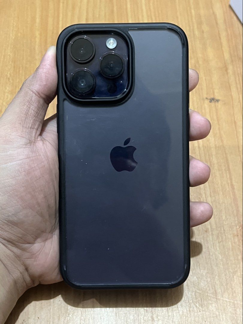 Iphone 14 Pro Max 128gb (Category: iPhone 14 Series) located in Mandaluyong City. Submitted by 1550kicks (Listing ID 1467492299, Image 2). Description: 🔥 FOR SALE: iPhone 14 Pro Max 128GB 🔥 💸 ₱26,998 ONLY! 📱 iPhone 14 Pro Max 128GB 🔋 97% Battery Health — Original Battery, Never Replaced ✨ Like-new condition, makinis and well-maintained ✅ All functions working perfectly 💯 Pwedeng-pwede sa maselan! 🔍 Unli-check, test all you want! ⚠️ ISSUE: 