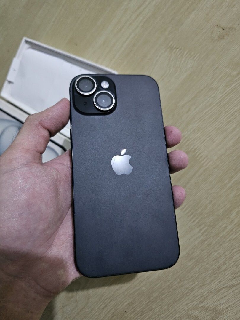 iPhone 15 128Gb (Category: iPhone 15 Series) located in Cavite. Submitted by rainramos006 (Listing ID 1466262791, Image 1). Description: (Sale or Swap) IPhone 15 (Black) •128 Gb •Openline / Anysim •Local Variant / NTC Approved •True tone & Face ID working ✅️ •85% Batt Health (Normal Peak) •No Repair History ❌️ With Orig box & Case 📍Trece Cavite.