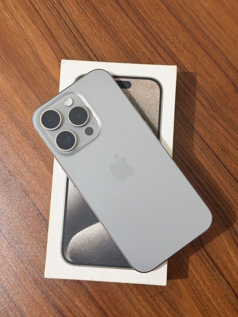 iPhone 15 Pro 256GB (Category: iPhone 15 Series) located in Makati City. Submitted by iyaiyayooo_ (Listing ID 1467535907, Image 2). Description: iPhone 15 Pro — Personal phone -256gb -86% battery health -Openline/any sim -In pristine condition (no scratches/dents) -With its orig box -Well taken care of & has never been repaired/had any parts replaced. Rfs: Upgraded 📍Makati Open for meet-ups :) .