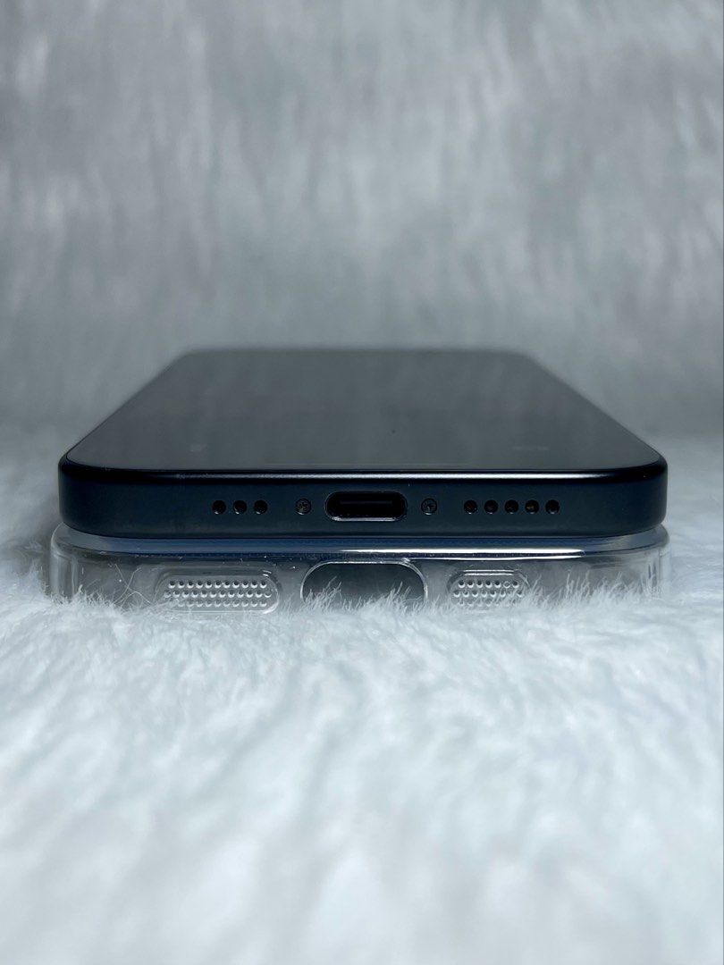 IPHONE 16 Black (Category: iPhone 16 Series) located in Manila. Submitted by miguelurba25644 (Listing ID 1467464857, Image 3). Description: No replacement and all original. QUICK SPECS: • Storage: 128gb • Battery/Health: 94% Original • Functions: Face ID & True Tone 100% working HONEST CONDITION: • minimal scratches INCLUSIONS: • Unit, Case, Original Cord PRICE: ₱34,100 📍 Meetup Locations: Manila 📦 LBC SHIPPING AVAILABLE (Nationwide) • Shipping