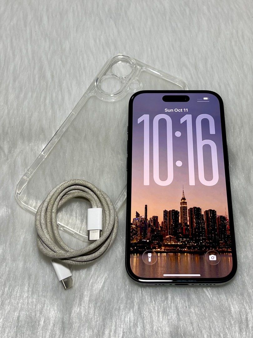 IPHONE 16 Black (Category: iPhone 16 Series) located in Manila. Submitted by miguelurba25644 (Listing ID 1467464857, Image 1). Description: No replacement and all original. QUICK SPECS: • Storage: 128gb • Battery/Health: 94% Original • Functions: Face ID & True Tone 100% working HONEST CONDITION: • minimal scratches INCLUSIONS: • Unit, Case, Original Cord PRICE: ₱34,100 📍 Meetup Locations: Manila 📦 LBC SHIPPING AVAILABLE (Nationwide) • Shipping