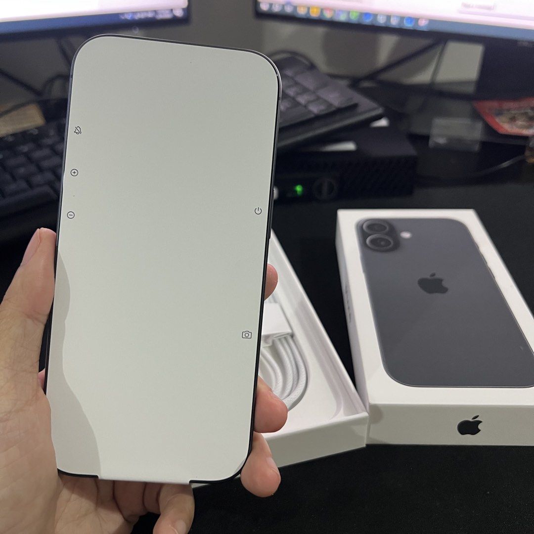 iPhone 17 256GB black (Category: iPhone 17 Series) located in Pasig City. Submitted by jesspicks.ph (Listing ID 1467492924, Image 3). Description: Brand new Opened just to check Screen cover still intact Retail price: 62890 PHP at Beyond the Box No receipt hence selling low with Apple warranty RFS: decided to go for an upgrade Meet-up: SM Hypermarket Pasig.