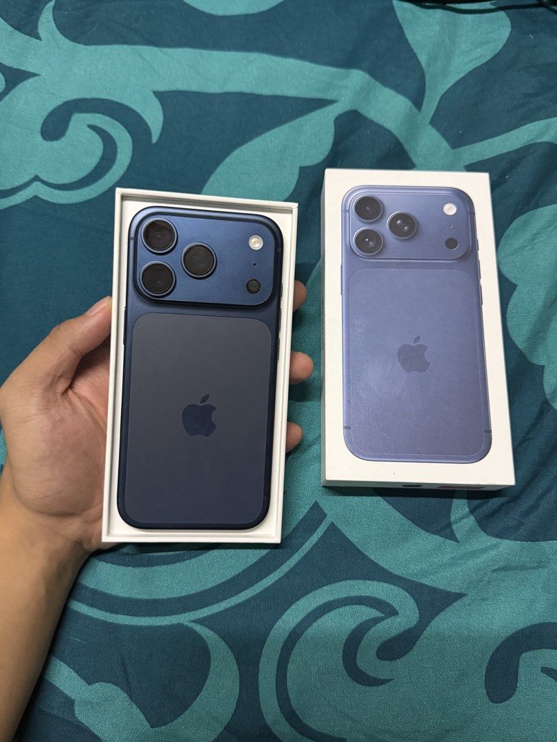 iPhone 17 pro (brandnew condition) (Category: iPhone 17 Series) located in Manila. Submitted by candelario59716 (Listing ID 1467375294, Image 1). Description: iPhone 17 Pro deep blue 256GB 100% battery health 7 cycle count BRANDNEW CONDITION Openline✅ Complete✅ No issue Can give 1 week personal warranty Moneyback guaranteed pag fake 📍pasig city Open for meetups Shipping available nationwide.