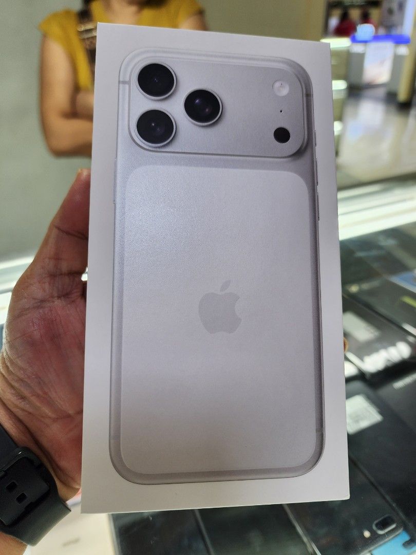 iphone 17promax silver 512gb brandnew (Category: Other Mobile & Gadget Accessories) located in San Juan City. Submitted by chellegadgetsshop (Listing ID 1467446917, Image 1). Description: iphone 17promax silver 512gb brandnew sealed all original ntc 1year warranty apple and my physical store we accept trade in and credit card installment call or txt me 09279944333.09353229255 we do meet up cash on delivery.