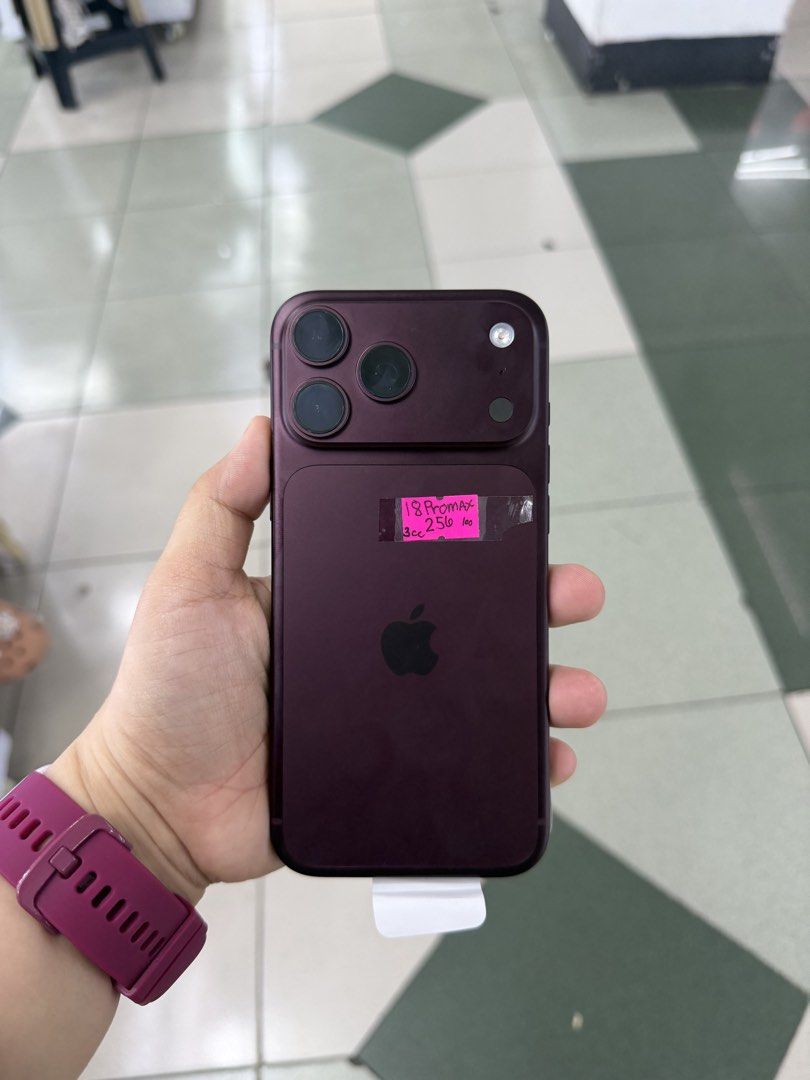 Iphone 18 Pro Max 256gb 100% BH FU No issue All working (Category: iPhone 18 Series) located in San Juan City. Submitted by javedsgadgetshop (Listing ID 1467368203, Image 2). Description: INSTALLMENT OPTIONS : SPAY LATER / GGIVES / CREDIT CARD / SKYRO / HOMECREDIT (BRANDNEW) WE BUY AND SELL SO PWEDE MAGBINTA OR SWAP ! Quick Specs : 💵 Iphone 18promax •256gb •HK Variant •100% batt health •Factory Unlock •99% Smoothness •No hidden issue | No Repair