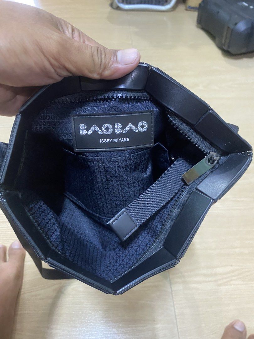 Issey miyake Baobao lucent matte (Category: Luxury Bags & Wallets) located in Muntinlupa City. Submitted by twoangels.11.14.2023 (Listing ID 1467455530, Image 3). Description: Issey Miyake Baobao Lucent matte Like new condition .