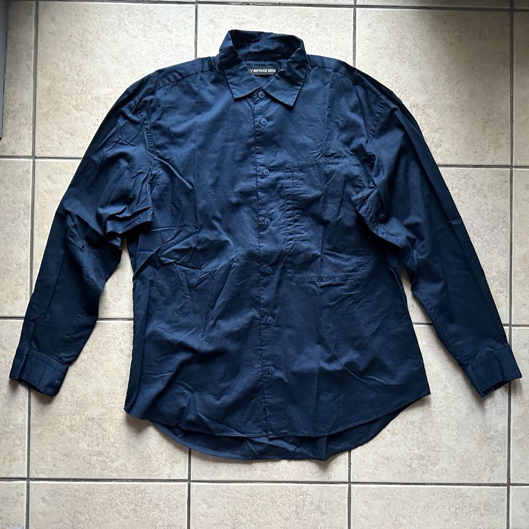 ISSEY MIYAKI MEN Bondage Detail Button-down LS (Category: Formal Shirts) located in Mandaluyong City. Submitted by yohjivangarcons (Listing ID 1467466840, Image 1). Description: Jap size 2 = S to M.
