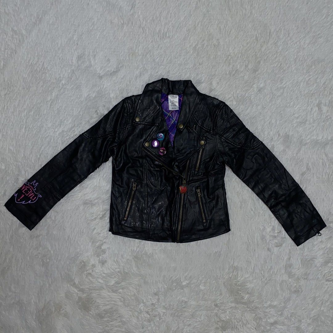 ISSUE SIRA LEATHER 7-8 Years Old (Category: Babies & Kids Fashion) located in Bulacan. Submitted by jexmd (Listing ID 1467408358, Image 1). Description: FREE 500 MIN..
