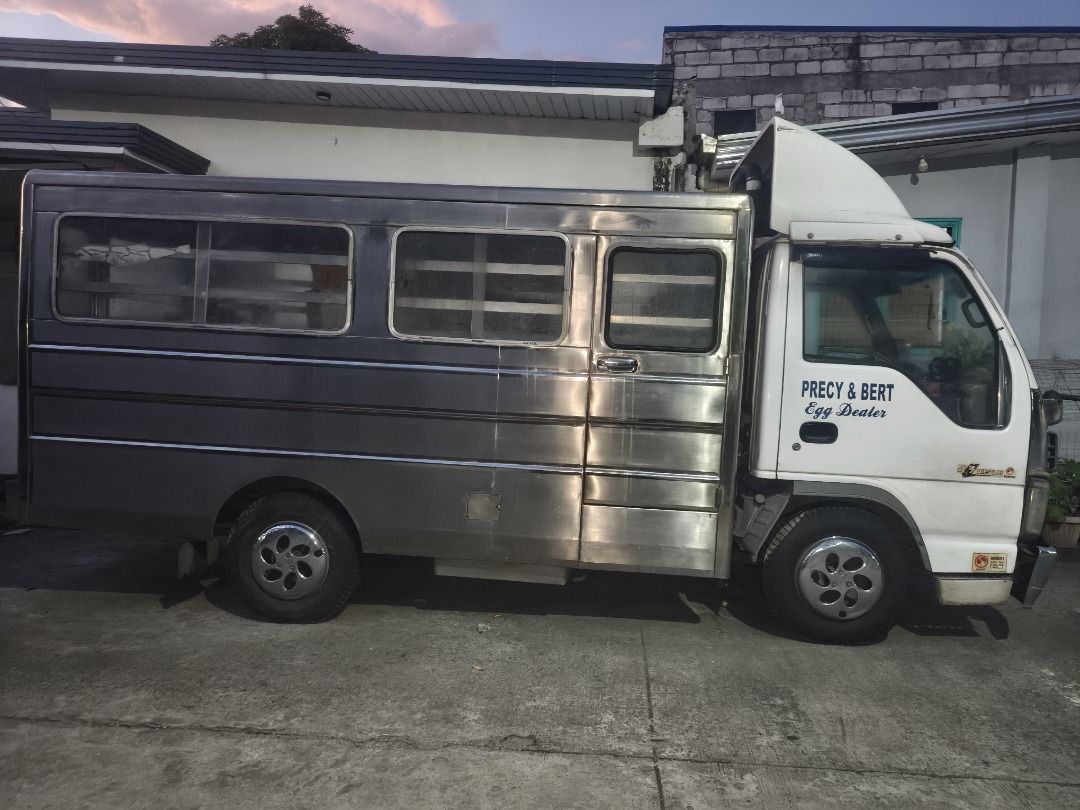 Isuzu Elf Minibus (Category: Used Cars) located in Caloocan City. Submitted by rosciel04 (Listing ID 1467372101, Image 3). Description: 🚛 ISUZU TRUCK 2019 FOR SALE! 🚛 Looking for a reliable truck for your business? This could be the one! 💯 ✅ Isuzu Truck – 2019 Model ✅ Ready for your business needs ✅ Message us for veiwing schedule! 📩 PM us for inquiries! Serious buyers only. 📌 Don't miss this opportunity! Grab yours now! 🚚.