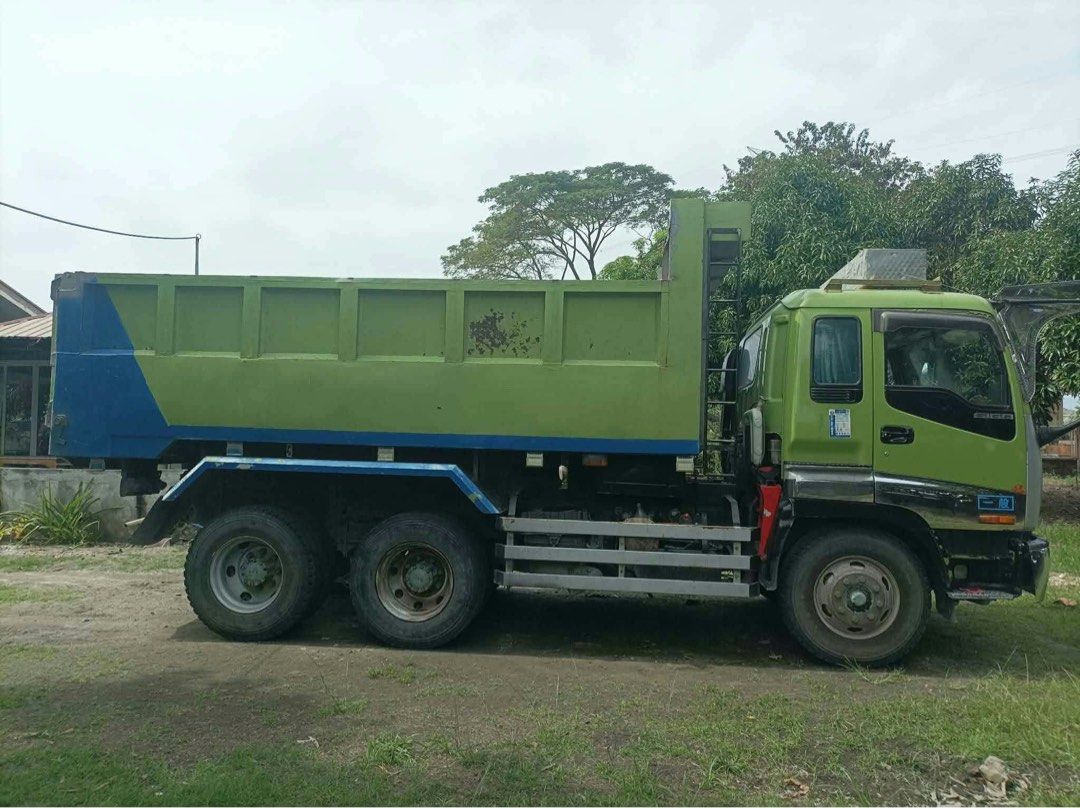 ISUZU GIGA (Category: Construction Tools & Equipment) located in Antipolo. Submitted by doc_jocar13 (Listing ID 1467513968, Image 3). Description: .