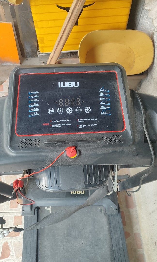 IUBU 800T Electric Threadmill (Category: Cardio & Fitness Machines) located in Quezon City. Submitted by jmpaulite (Listing ID 1467515112, Image 3). Description: issue: No motherboard Loc: Bagbag Novaliches Quezon City.