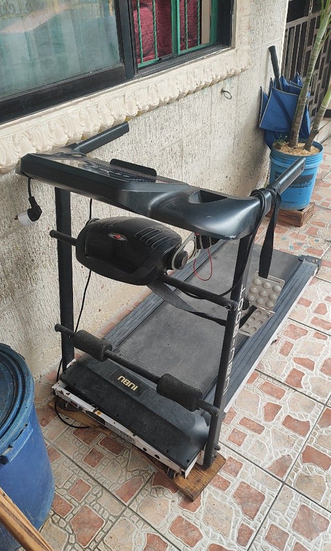 IUBU 800T Electric Threadmill (Category: Cardio & Fitness Machines) located in Quezon City. Submitted by jmpaulite (Listing ID 1467515112, Image 1). Description: issue: No motherboard Loc: Bagbag Novaliches Quezon City.