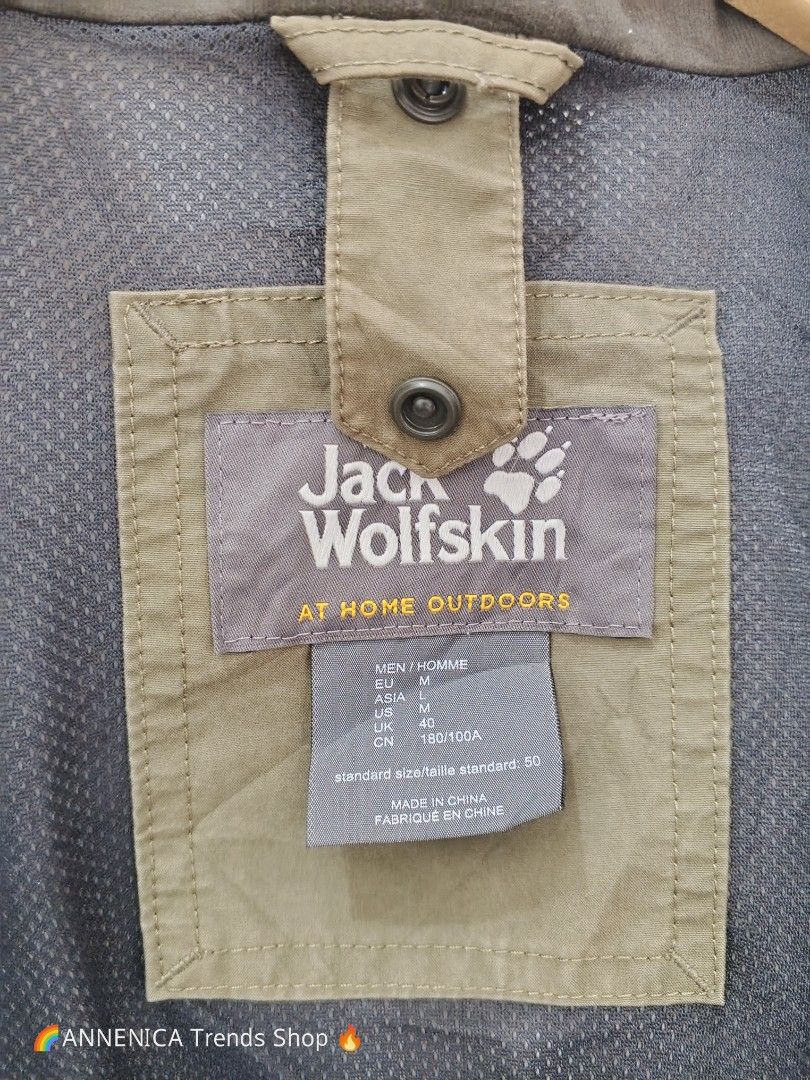 JACK WOLFSKIN 3-in-1 Jacket (Category: Coats, Jackets and Outerwear) located in Bulacan. Submitted by annenicathriftthriftlang (Listing ID 1467423672, Image 3). Description: JACK WOLFSKIN 3-in-1 TEXAPORE Outdoor Jacket - Olive Green - Size M/L 📏 DIMES: Tag Size: EU M / ASIA L / US M / UK 40 / CN 180/100A Best Fit: Large to XL Men (oversized sa Medium) Pit to Pit: 24 inches Length: 31 inches (mid-thigh / parka) Sleeve: 26 inches Shoulder: 20 inch