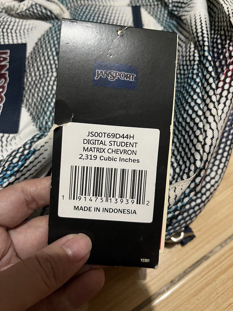 JanSport Digital Student Backpack Matrix Chevron (Category: Backpacks) located in Quezon City. Submitted by lovedbykarlaa (Listing ID 1467508642, Image 3). Description: - Brand: JanSport - Model: JS00T69D44H (Matrix Chevron, Blue & White) - Condition: Brand new with original tags, never used - Capacity: 2,319 cubic inches - Features: Removable 15-inch laptop sleeve and dedicated cord/electronics organizer - Ideal for daily commute, school, or tra