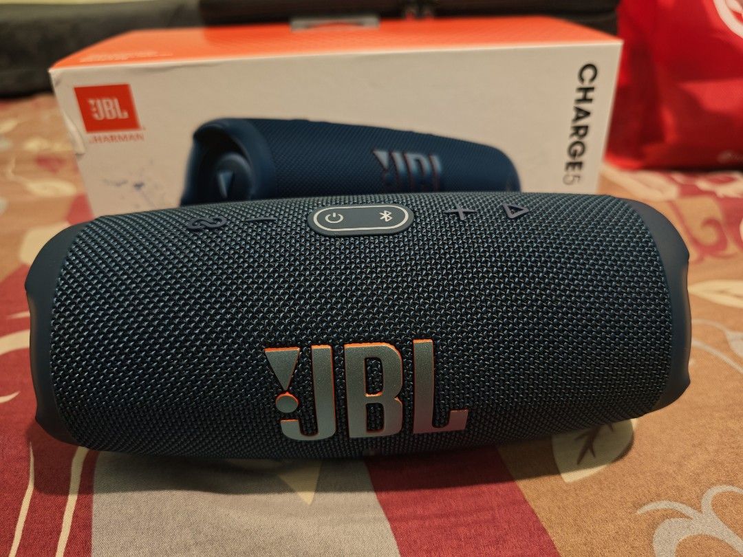 JBL Charge 5 Bluetooth Speaker (Category: Soundbars, Speakers & Amplifiers) located in Batangas. Submitted by cvllanda (Listing ID 1467384063, Image 1). Description: Barely used Complete with box and type-c cable Includes carrying case Slightly negotiable Location: Limay, Bataan.