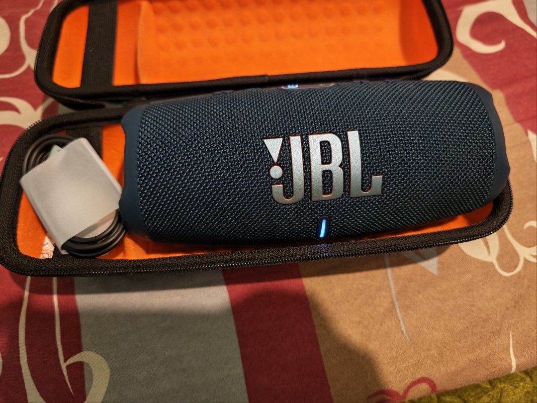 JBL Charge 5 Bluetooth Speaker (Category: Soundbars, Speakers & Amplifiers) located in Batangas. Submitted by cvllanda (Listing ID 1467384063, Image 3). Description: Barely used Complete with box and type-c cable Includes carrying case Slightly negotiable Location: Limay, Bataan.
